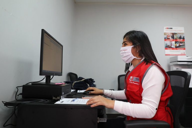 Se habilita permanentemente el uso de medios tecnológicos para efectuar las denuncias por violencia contra las mujeres y los integrantes del grupo familiar