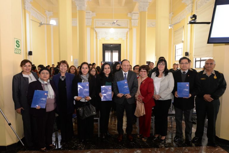 Defensoría del Pueblo recomienda ajuste a los CEM en el servicio